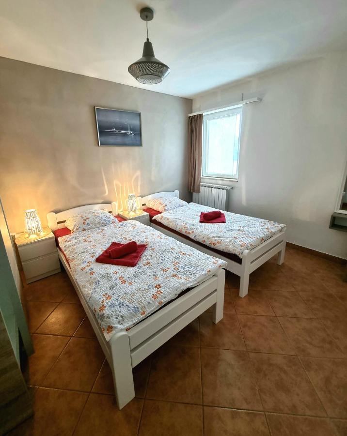 פורץ Apartment Villa Engel With Pool מראה חיצוני תמונה